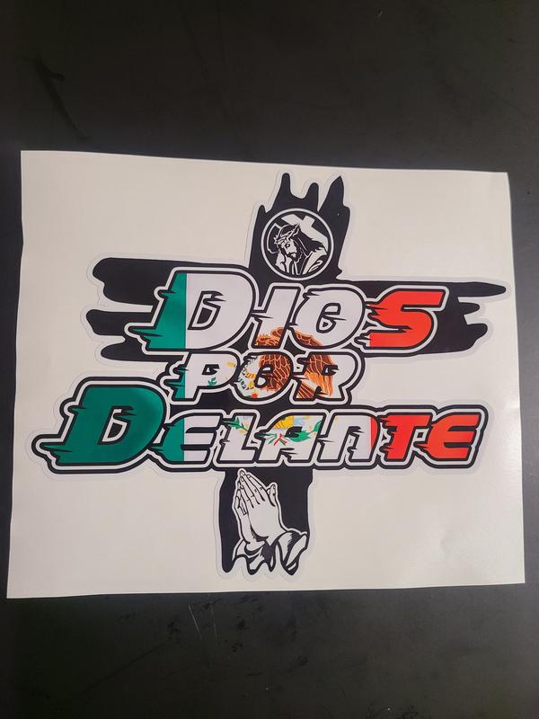 Dios por Delante Sticker – 5 Countries Flag Decal / Calcomanía Religiosa con Banderas de México, Guatemala, Honduras, El Salvador y USA